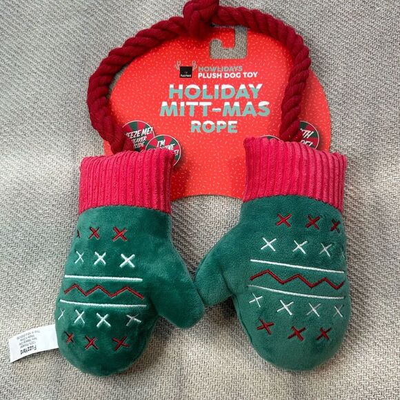Holiday Mittens Dog Toy NWT Christmas Gift Puppy Squeaky Crinkle - Picture 6 of 6